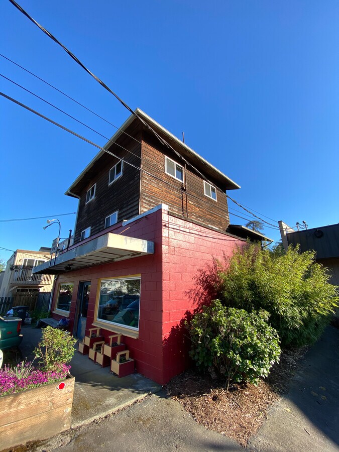 2863 W Maplewood Ave, Bellingham, WA 98225