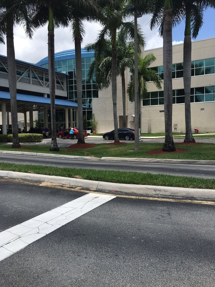 601 N Flamingo Rd, Pembroke Pines, FL for sale Primary Photo- Image 1 of 1