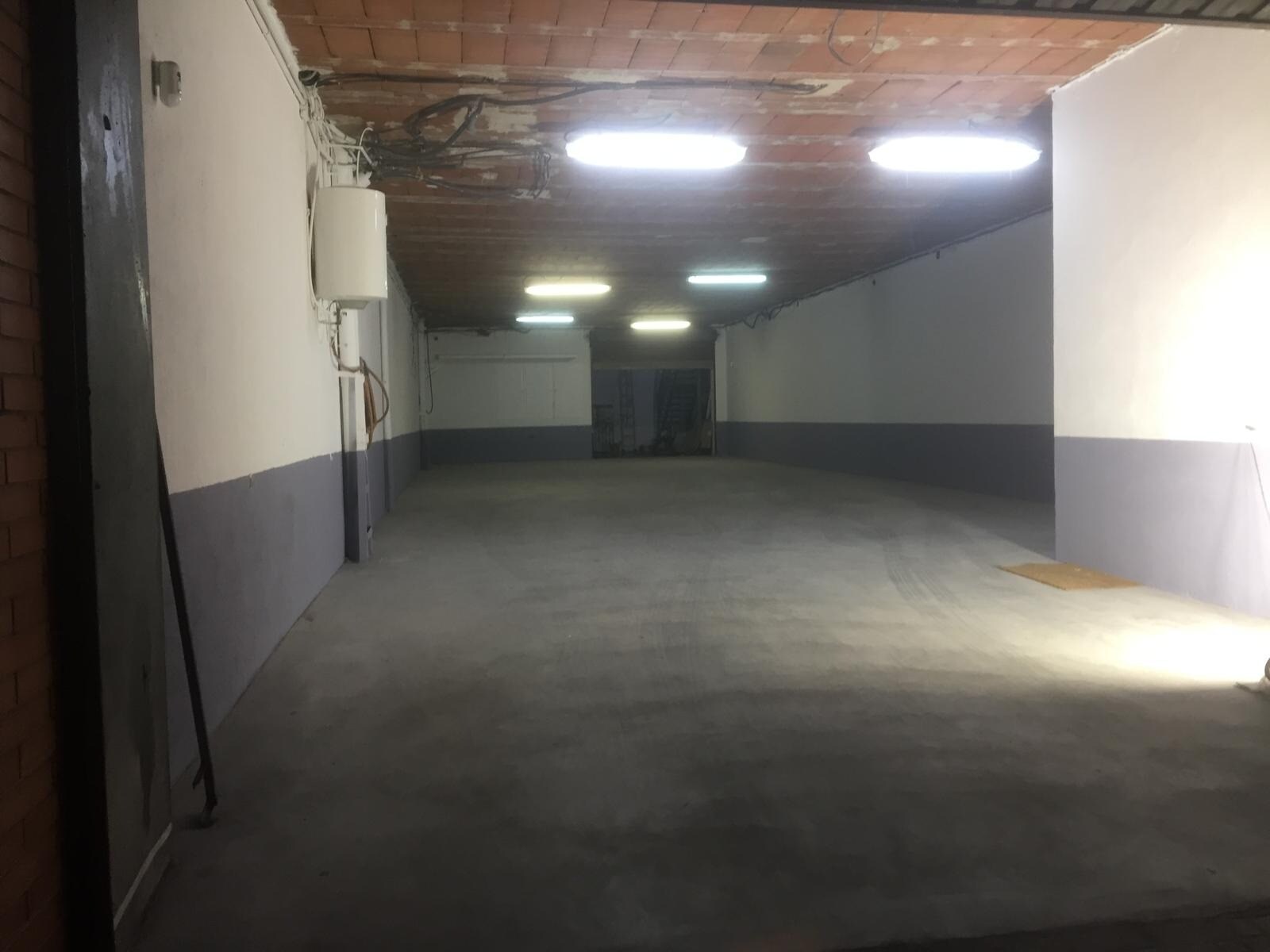 Retail in Gavà, Barcelona for lease Interior Photo- Image 1 of 3