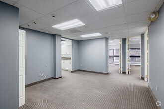 255 E Brown St, Birmingham, MI for lease Interior Photo- Image 1 of 3