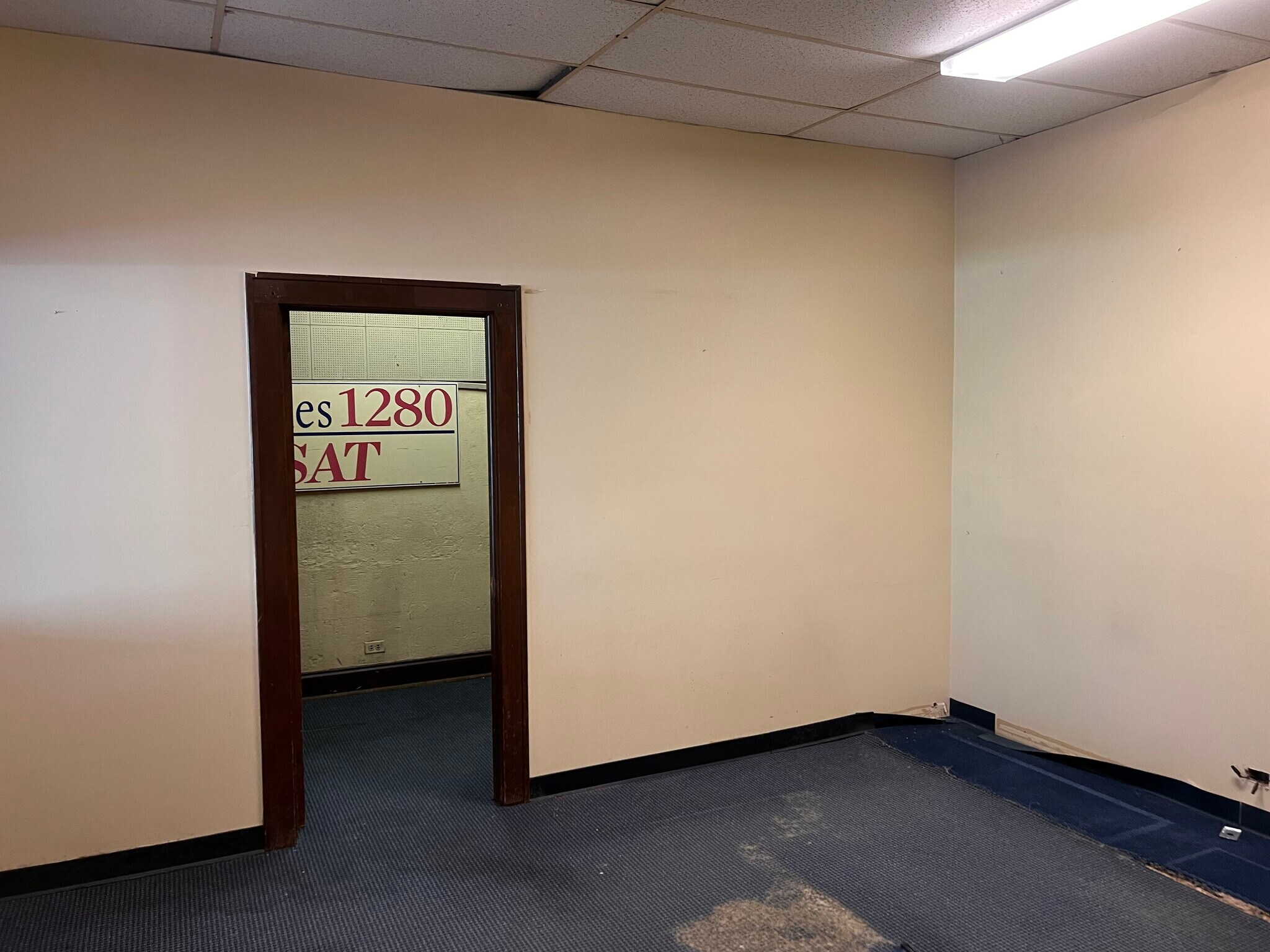 1525 Jake Alexander Blvd S, Salisbury, NC for lease Interior Photo- Image 1 of 8