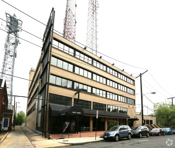 4001 Brandywine St NW, Washington, DC for lease - Building Photo - Image 1 of 8