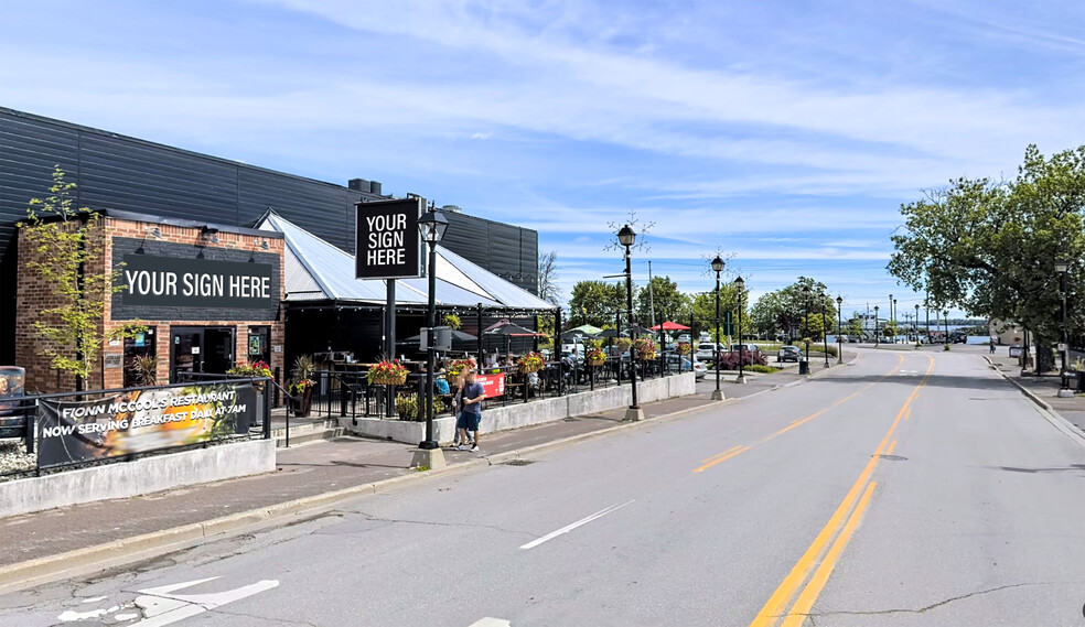 2 Front St N, Orillia, ON for sale - Building Photo - Image 1 of 1