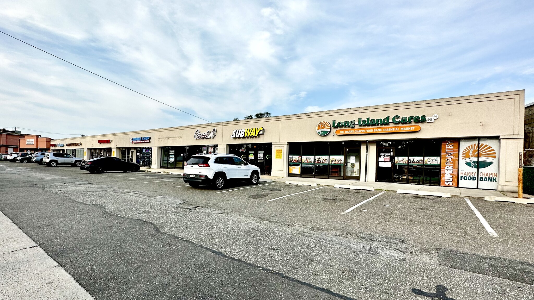 386-408 Wantagh Ave, Bethpage, NY for lease Building Photo- Image 1 of 7