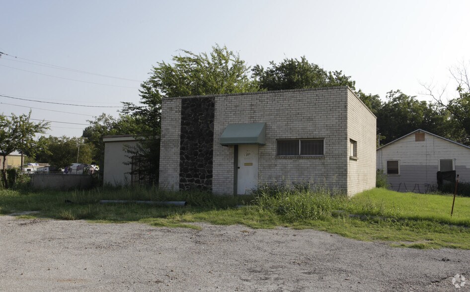 1350 Samuels Ave, Fort Worth, TX 76102