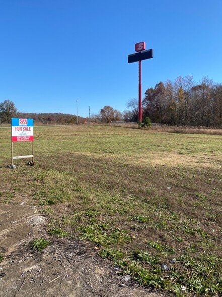 Highway 13, Hurricane Mills, TN for sale - Primary Photo - Image 1 of 4