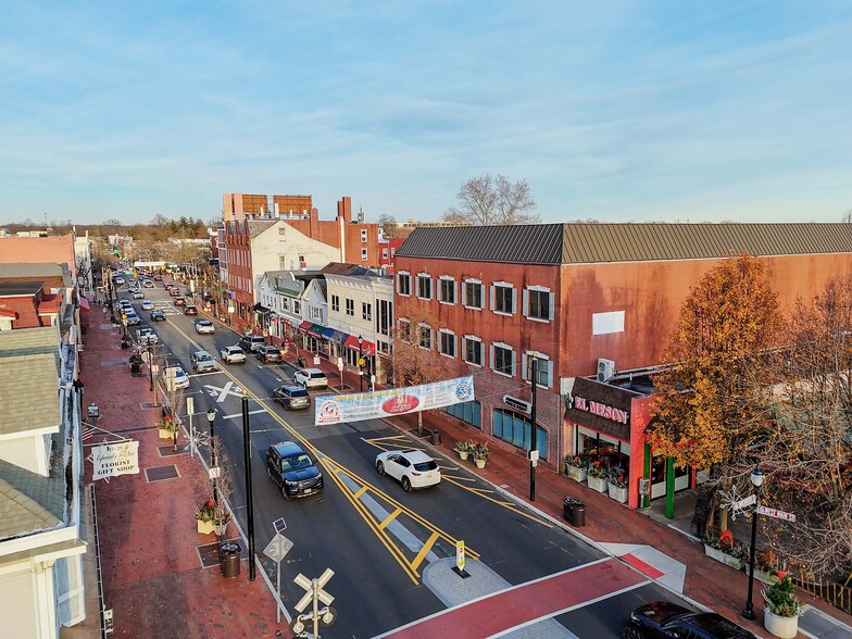 36 W Main St, Freehold, NJ for lease - Building Photo - Image 3 of 28