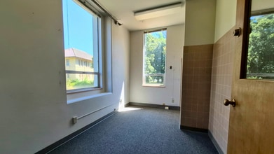 1801 Hub Dr, Sedro Woolley, WA for lease Interior Photo- Image 1 of 2