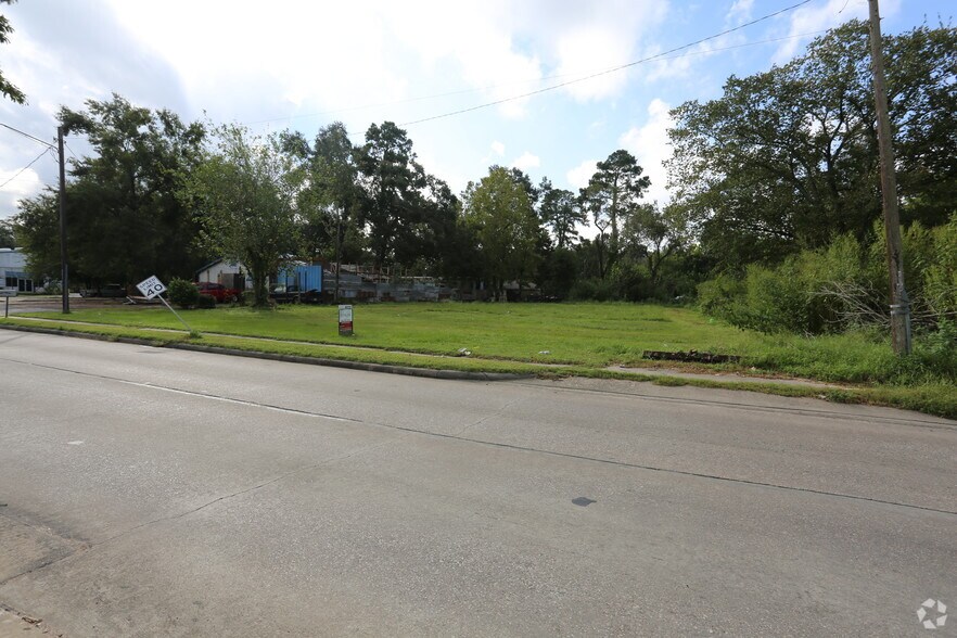 4610 Tidwell Rd, Houston, TX 77016