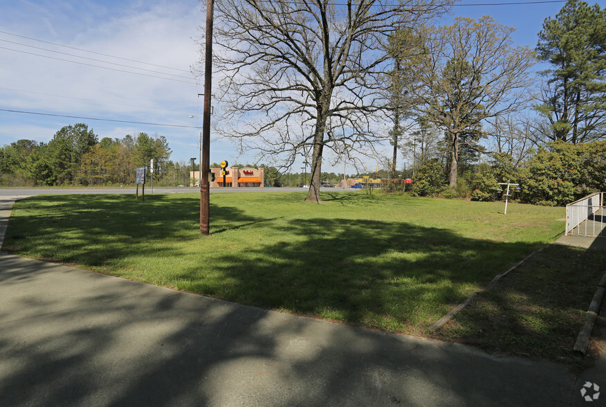 520 E Main St, Biscoe, NC for sale - Primary Photo - Image 1 of 1