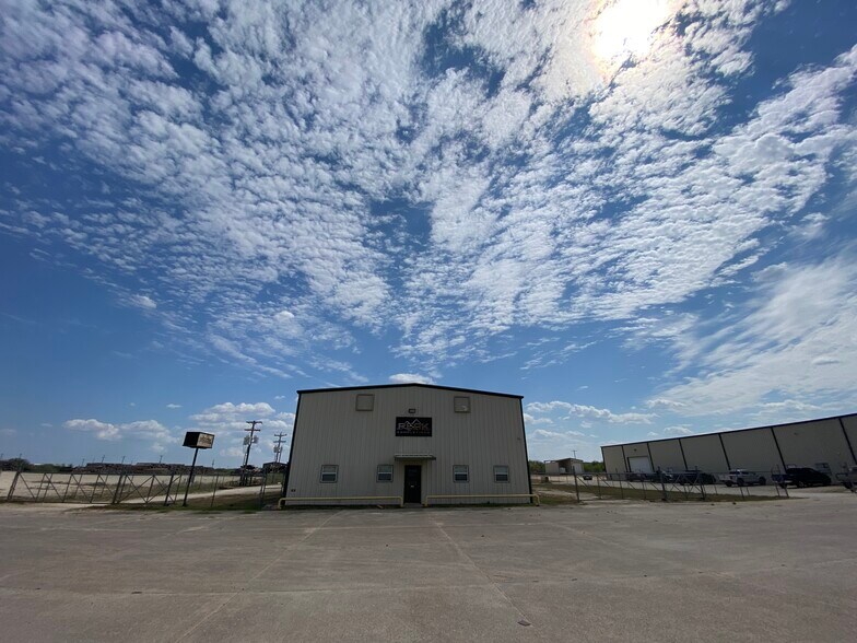 159 Enterprise Dr, Victoria, TX for sale - Primary Photo - Image 1 of 1
