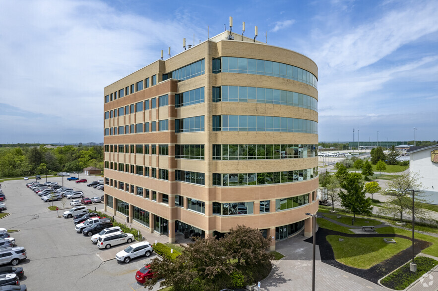 230 Westney Rd S, Ajax, ON for lease - Primary Photo - Image 1 of 6