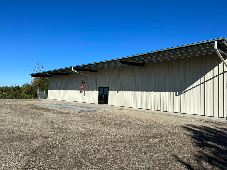 5411-5461 5411-5461 CA-20 Hwy, Yuba City, CA for lease - Primary Photo - Image 1 of 21