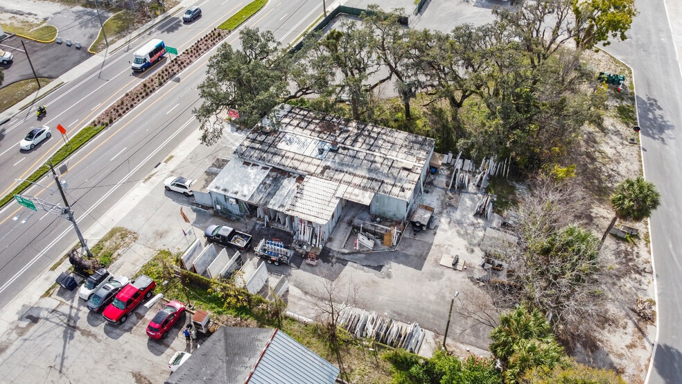 N 40th Street Investment portfolio of 2 properties for sale on LoopNet.com - Building Photo - Image 2 of 7