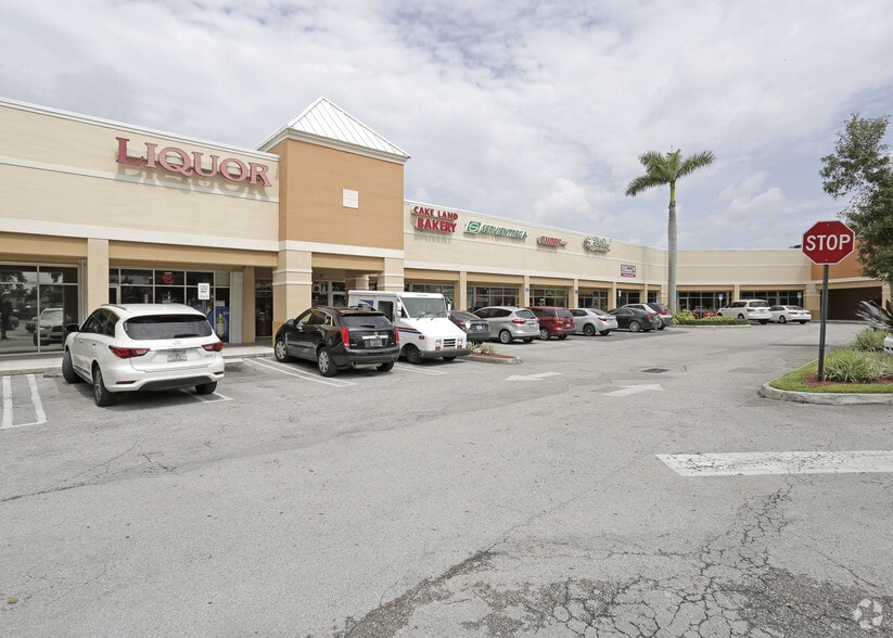 16205 N Kendall Dr, Miami, FL for lease - Building Photo - Image 3 of 8