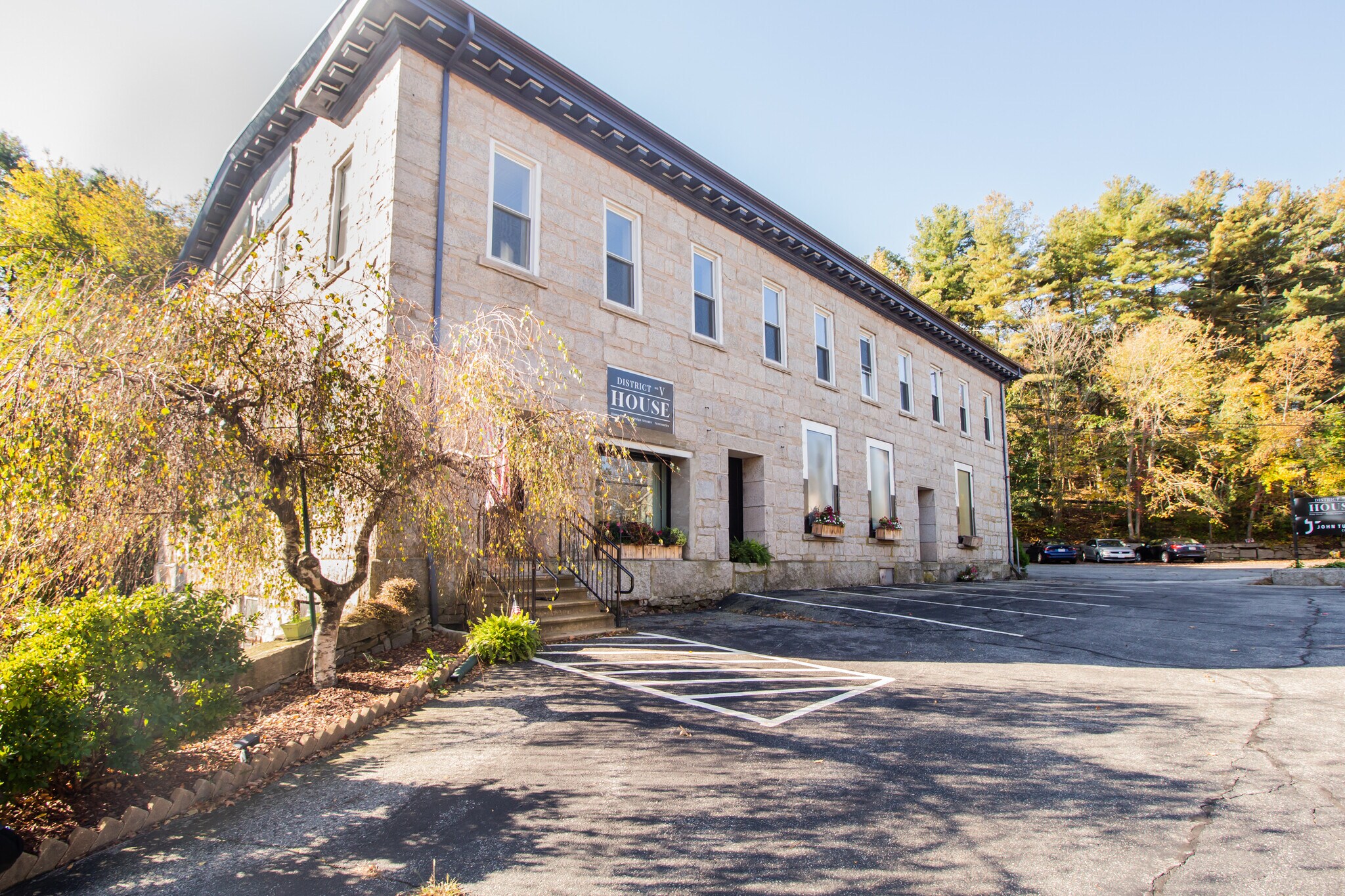 356 Manchaug Rd, Sutton, MA 01590 Office for Lease