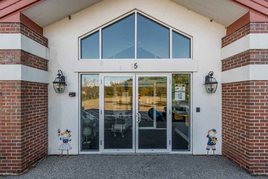 5 Willey Rd, Saco, ME for sale - Building Photo - Image 3 of 6