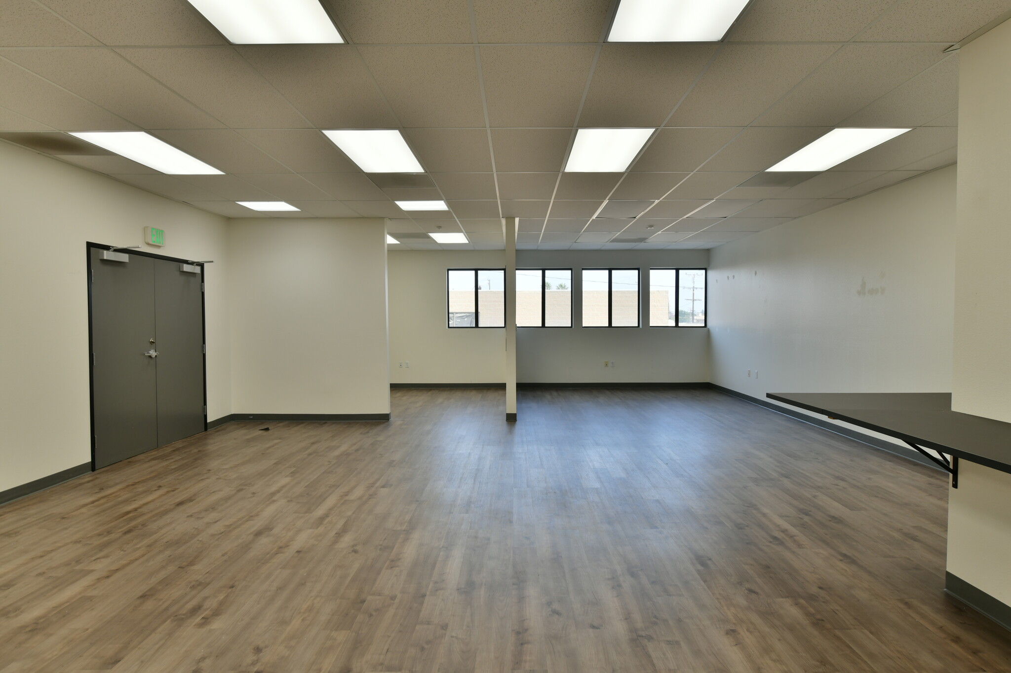 15900 Hawthorne Blvd, Lawndale, CA for lease Interior Photo- Image 1 of 9