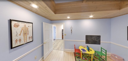307 Green St NW, Gainesville, GA for lease Interior Photo- Image 2 of 6