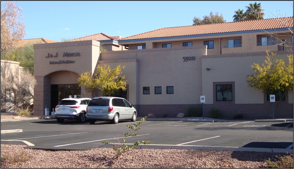 5920 N La Cholla Blvd, Tucson, AZ for lease - Building Photo - Image 2 of 4