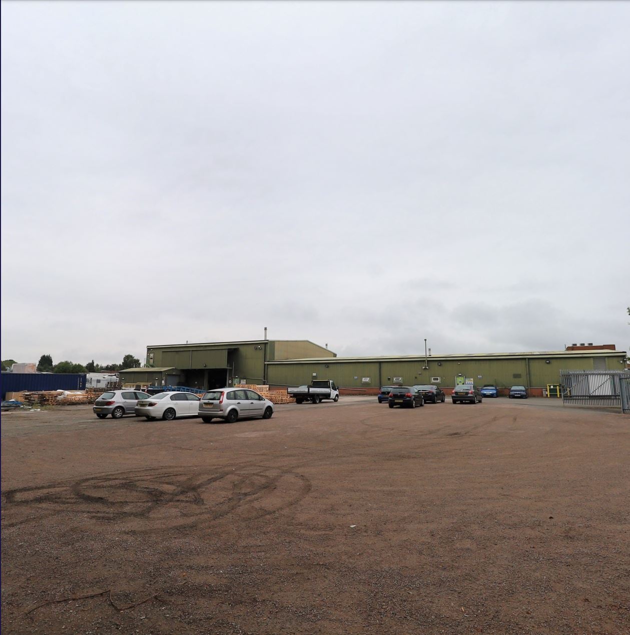 Carlyon Rd, Atherstone for sale Building Photo- Image 1 of 1