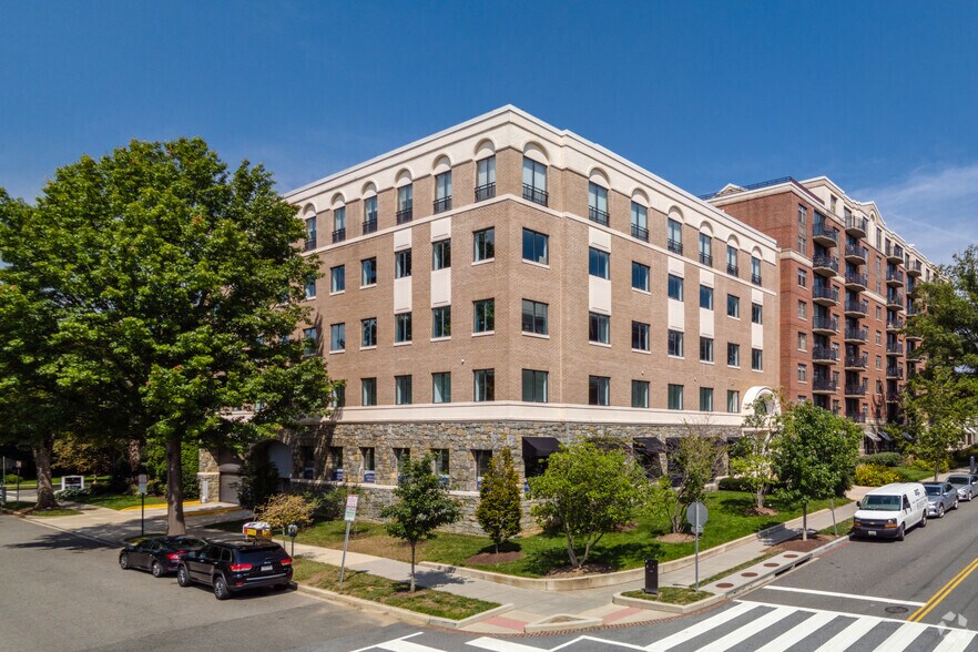 3400 Idaho Ave NW, Washington, DC for lease - Primary Photo - Image 1 of 5