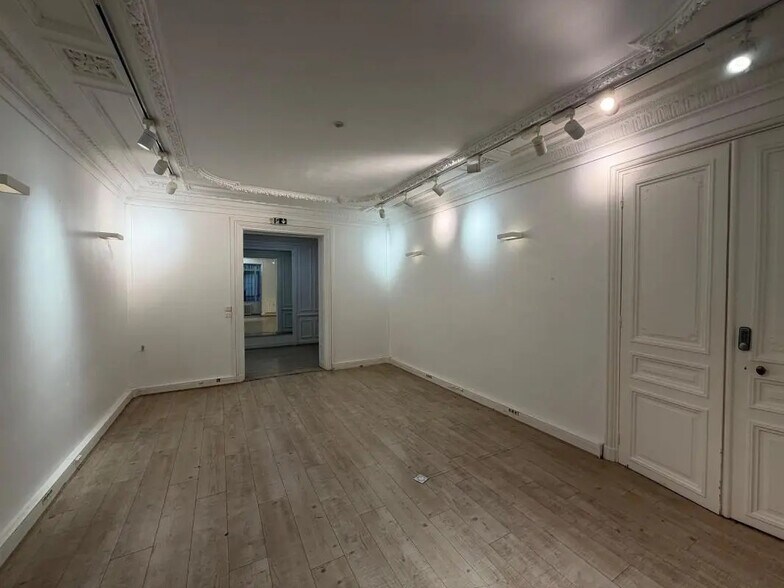 103 Rue La Boétie, Paris for lease - Interior Photo - Image 3 of 12