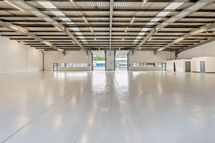 23 Belgrave St, Bellshill for lease - Interior Photo - Image 3 of 10