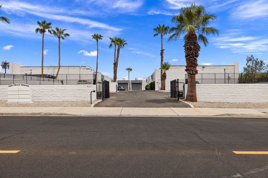 800 S Vella Rd, Palm Springs, CA for lease - Building Photo - Image 3 of 37
