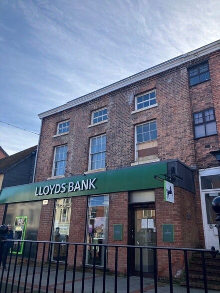 12 High St, Newtown for lease - Building Photo - Image 1 of 21