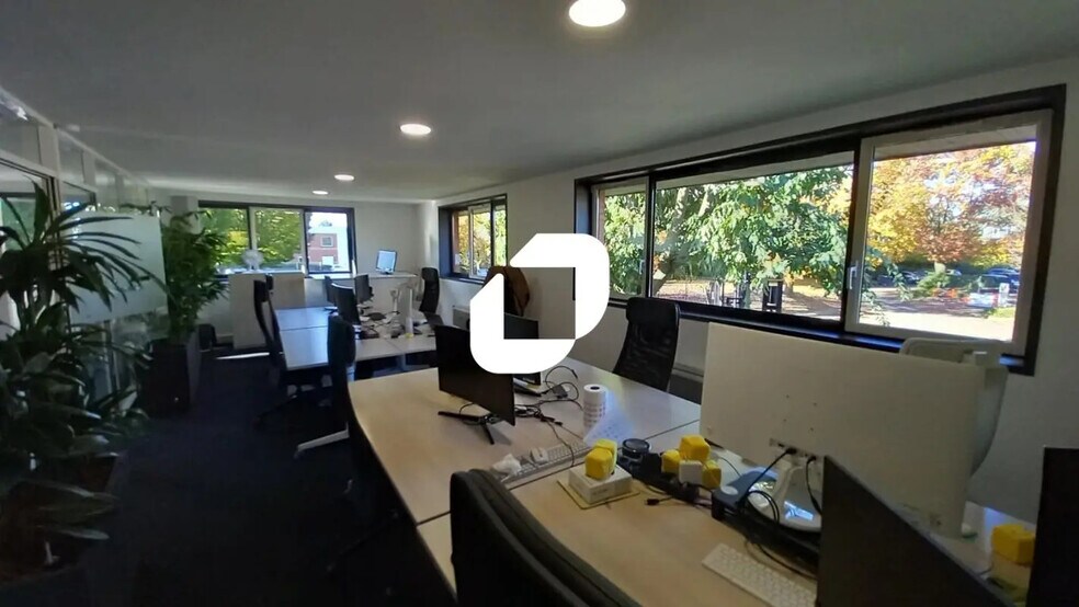 Office in VILLENEUVE-D'ASCQ for lease - Interior Photo - Image 1 of 9