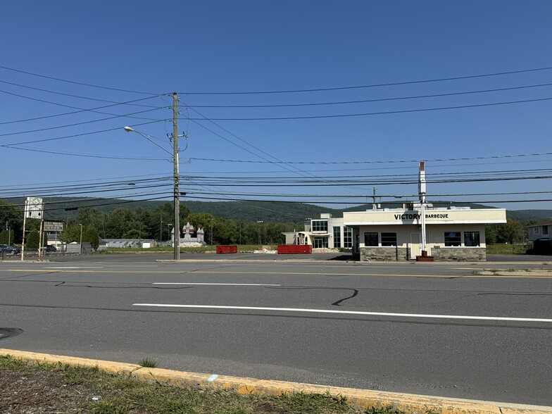 905 Wyoming Ave, Wyoming, PA for sale - Building Photo - Image 2 of 3