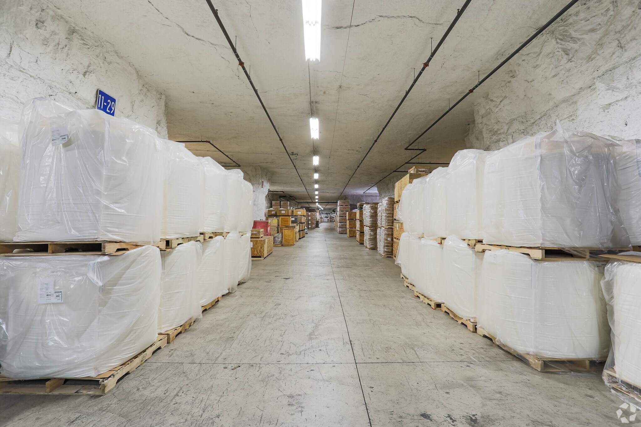 1605 Old Route 18, Wampum, PA 16157 Wampum Underground Commerce