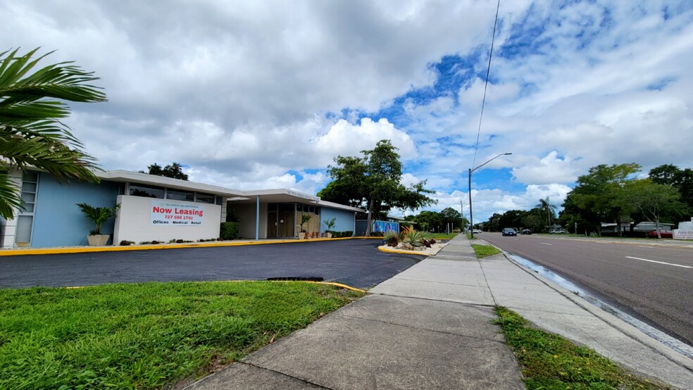 4100-4158 5th Ave N, Saint Petersburg, FL for lease - Building Photo - Image 2 of 12