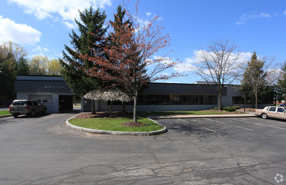 1035 N Seventh St, Liverpool, NY for sale - Primary Photo - Image 1 of 1