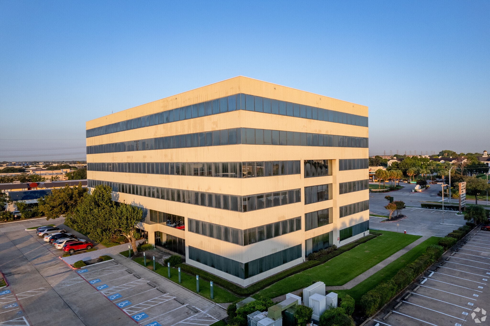 711 W Bay Area Blvd, ster, TX 77598 Bay Plaza