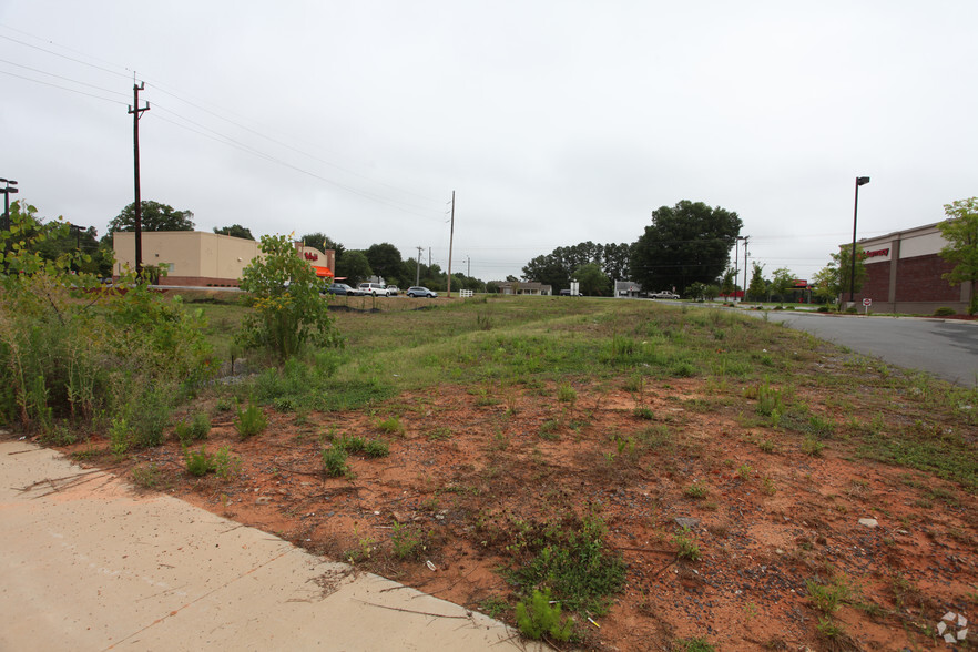 Tract 4 S New Hope Rd, Gastonia, NC for lease - Primary Photo - Image 1 of 3