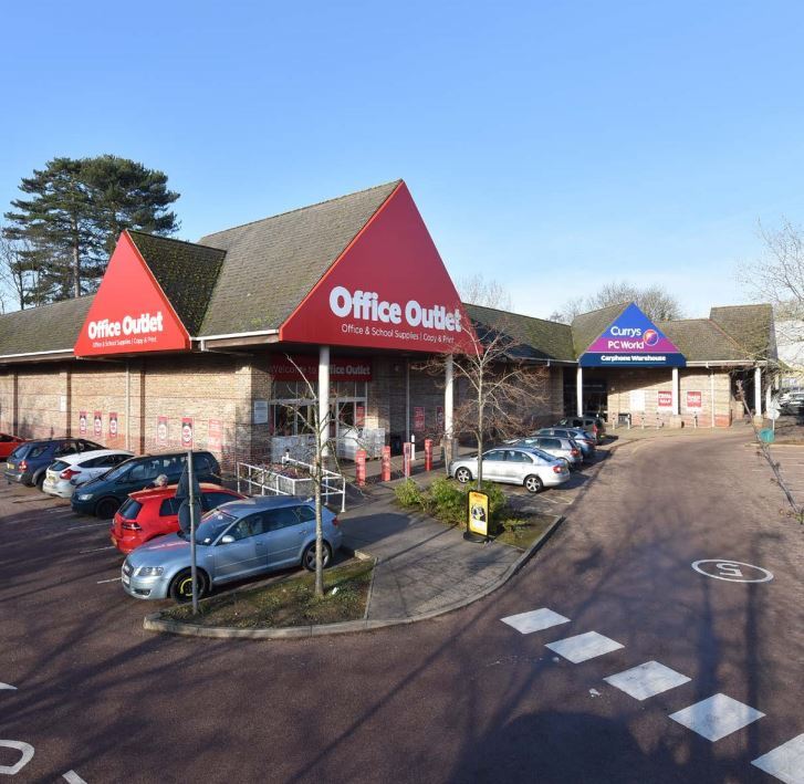 Worthing Rd, Horsham for sale Primary Photo- Image 1 of 1