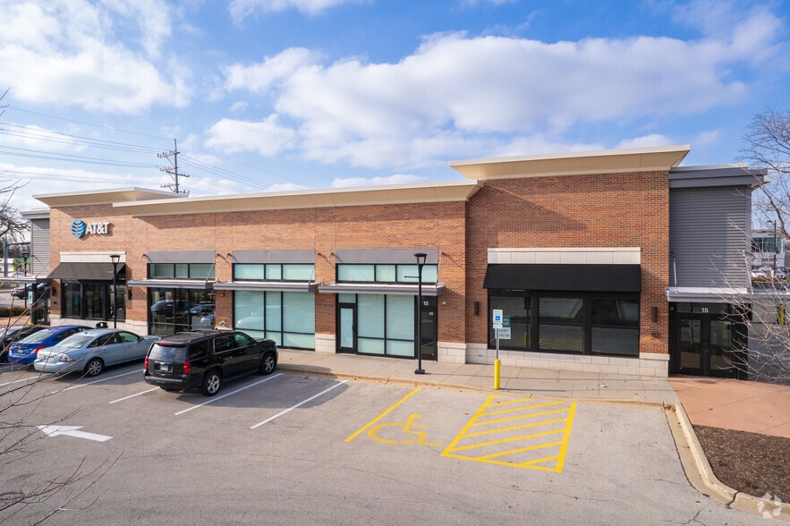 25 Waukegan Rd, Glenview, IL for lease - Building Photo - Image 2 of 7