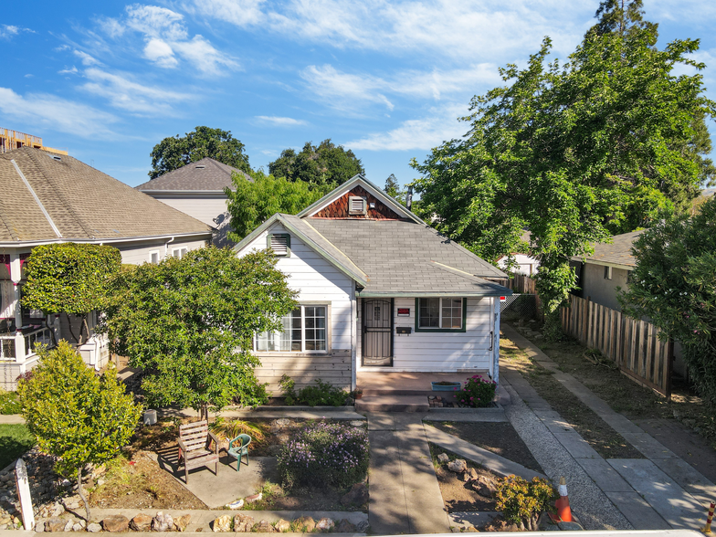 65 E 2nd St, Morgan Hill, CA for sale - Primary Photo - Image 1 of 8