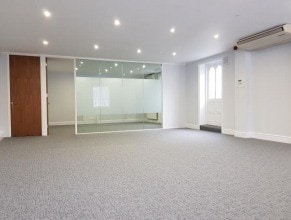 38 Dover St, London for lease - Interior Photo - Image 2 of 4