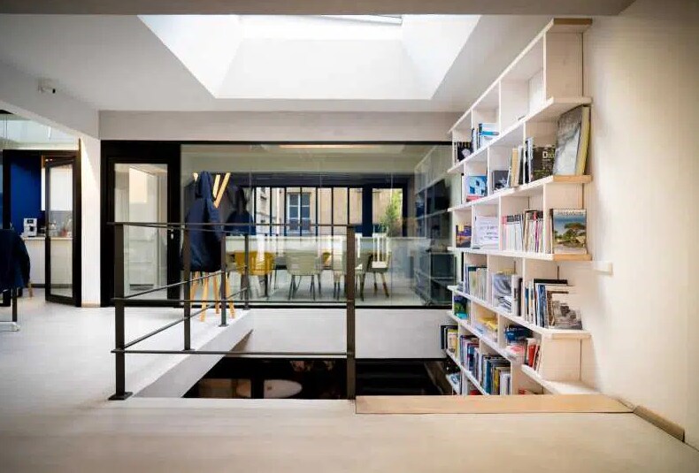 Coworking Space in Paris for lease Interior Photo- Image 1 of 7