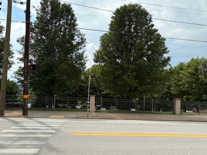 518 Main St, Wheeling, WV for sale - Building Photo - Image 2 of 11