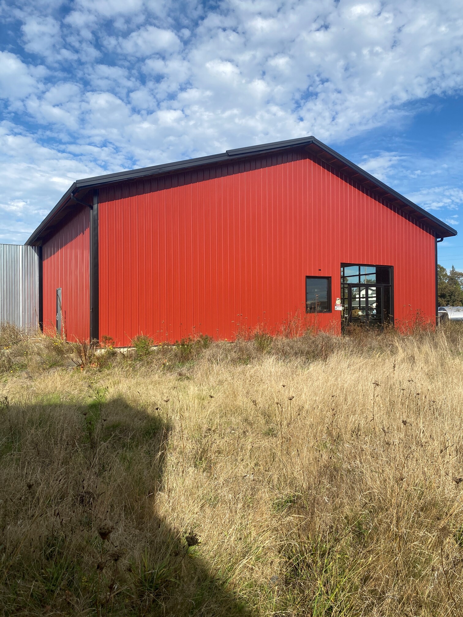 200 Running Dogs Ln, Saint Helens, OR for sale Primary Photo- Image 1 of 30