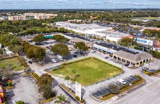 Coco Plum Plaza - Storefront Property