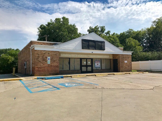 103 W Main St, Wakefield Sussex, VA for sale Building Photo- Image 1 of 1