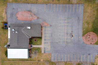 1207 S 35th St, Council Bluffs, IA - AERIAL  map view - Image1