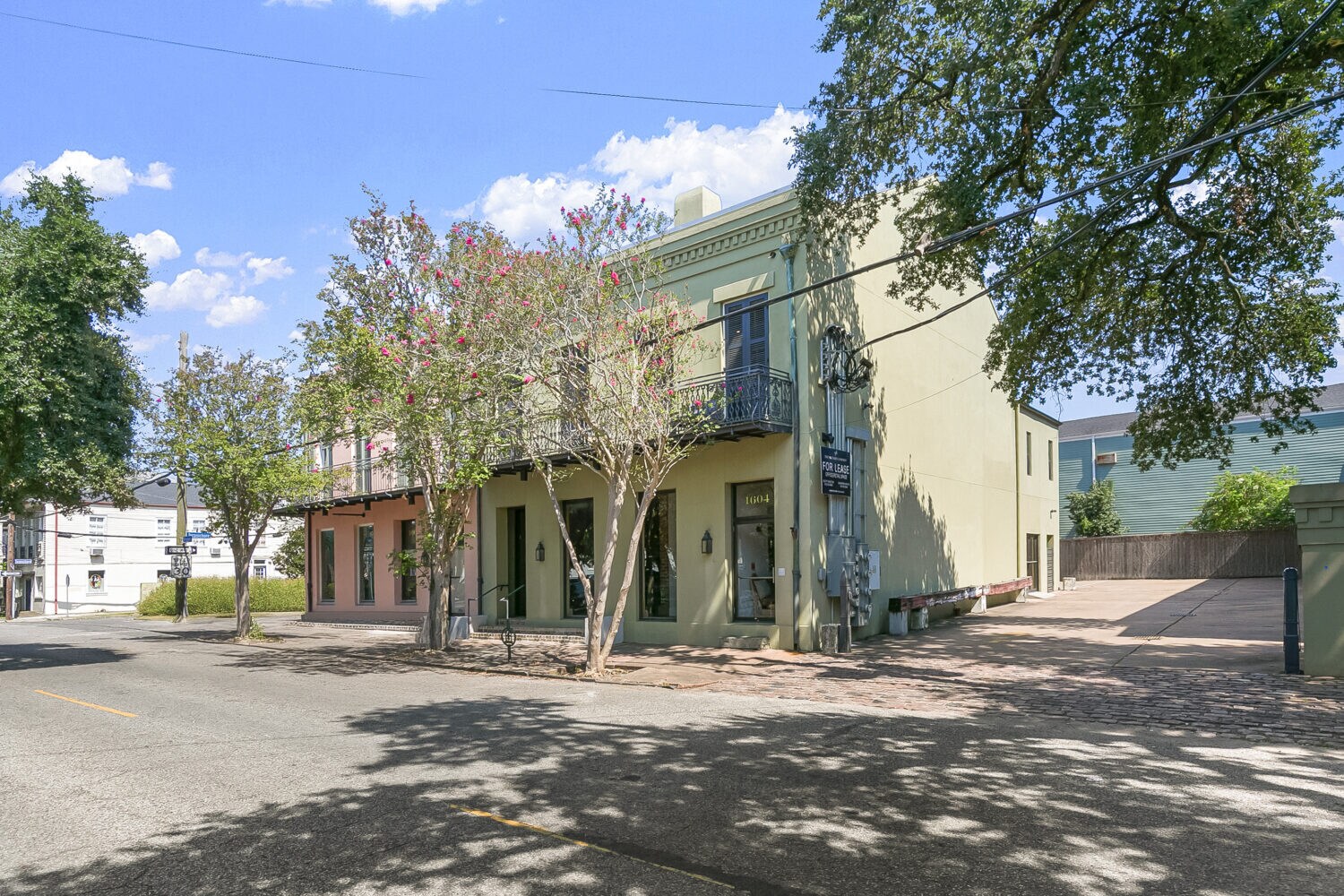 1600 Prytania St, New Orleans, LA for lease Building Photo- Image 1 of 13
