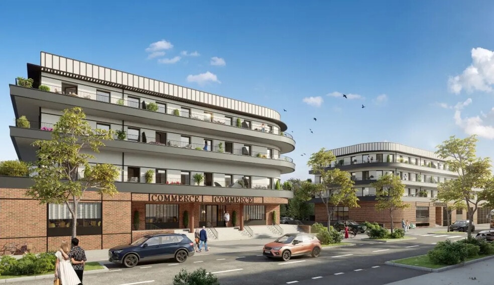 Retail in Le Havre for lease - Building Photo - Image 1 of 4