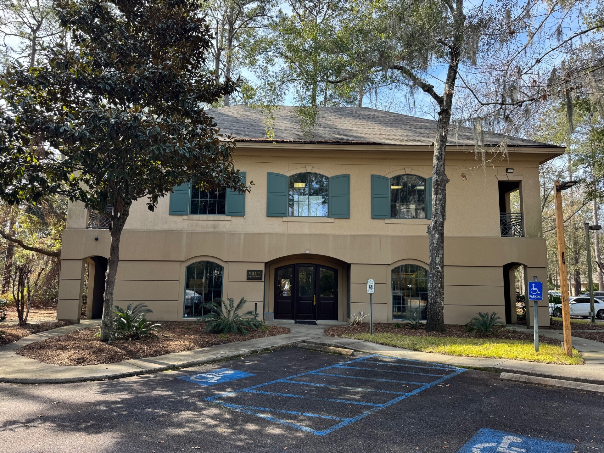 4 Dunmore Ct, Hilton Head Island, SC for sale Primary Photo- Image 1 of 1